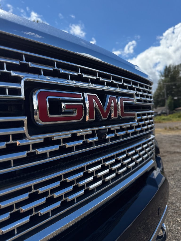 Used 2022 GMC Sierra 3500 Denali w/ Denali Black Diamond Edition AWD/4WD image 50