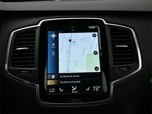 Used 2022 Volvo XC90 T6 Momentum image 14