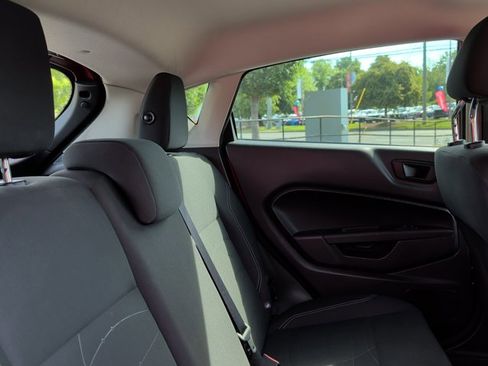 Used 2019 Ford Fiesta SE FWD image 21