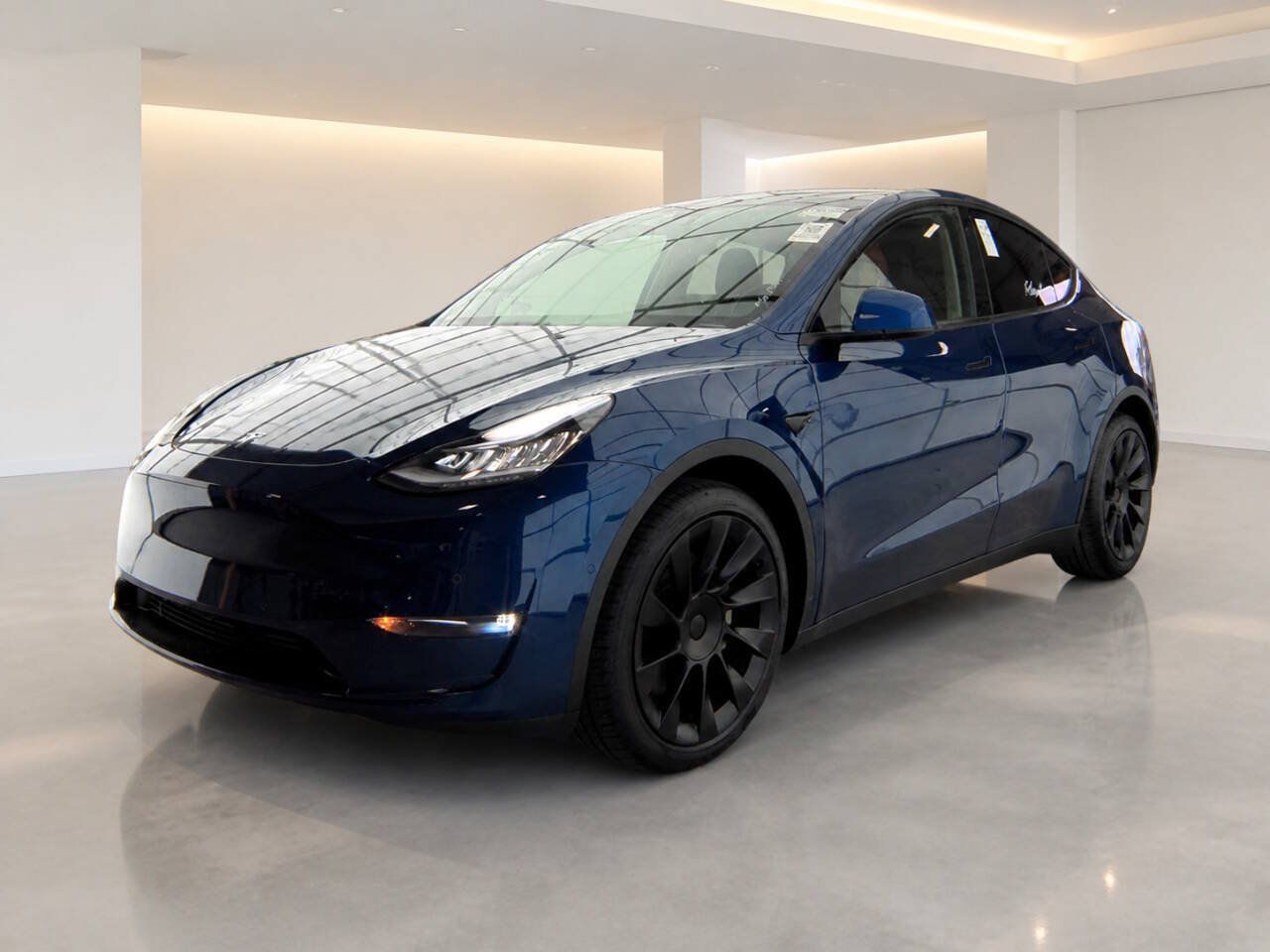Used 2021 Tesla Model Y Long Range AWD/4WD image 2