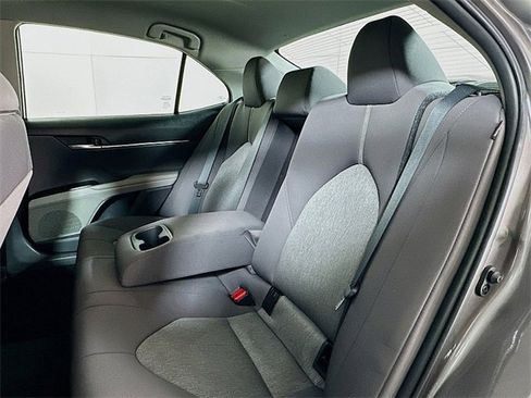 Used 2023 Toyota Camry LE image 20