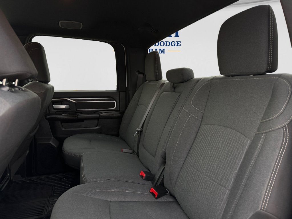 Used 2024 RAM 3500 Big Horn w/ Night Edition AWD/4WD image 9