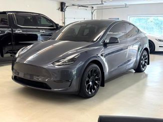 Used 2023 Tesla Model Y Long Range image 1