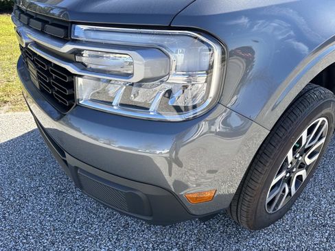 Used 2024 Ford Maverick Lariat image 9