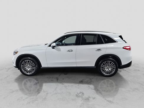 New 2026 Mercedes-Benz GLC 300 image 8