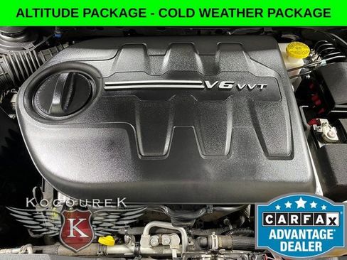 Used 2020 Jeep Cherokee Latitude Plus AWD/4WD image 23