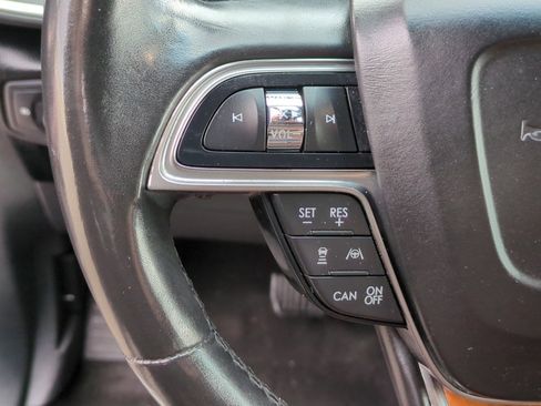 Used 2020 Lincoln Nautilus Reserve FWD image 17