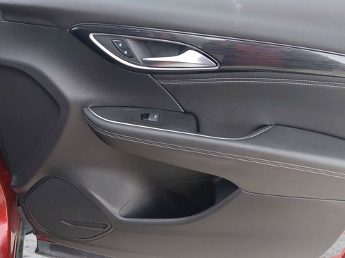 Used 2023 Buick Envision Essence FWD image 14