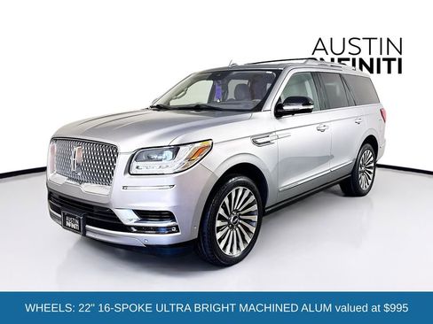 Used 2020 Lincoln Navigator Reserve w/ Luxury Package image 3