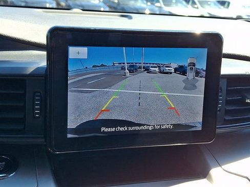 Certified 2023 Ford Explorer XLT AWD/4WD image 18