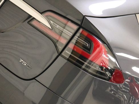 Used 2018 Tesla Model X 75D image 99