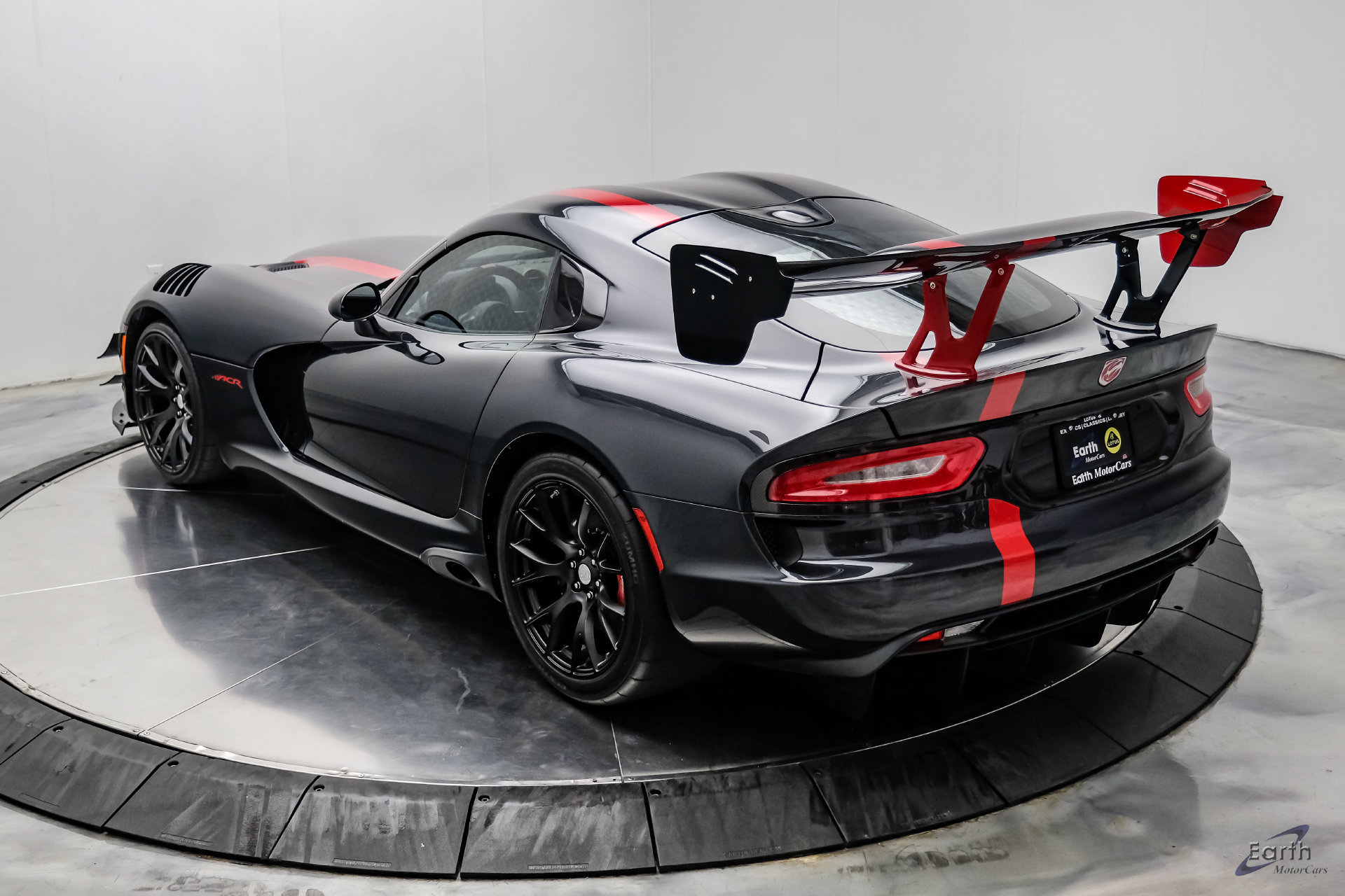 Used 2017 Dodge Viper ACR w/ Extreme Aero Package RWD image 14