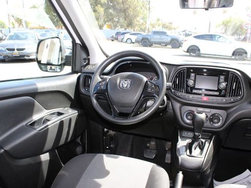Used 2021 RAM ProMaster City Tradesman FWD image 12