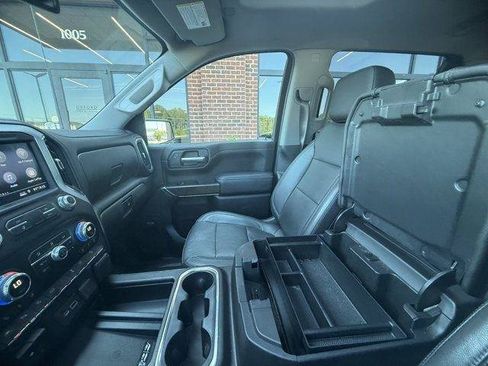 Used 2019 GMC Sierra 1500 SLT w/ SLT Premium Plus Package AWD/4WD image 29