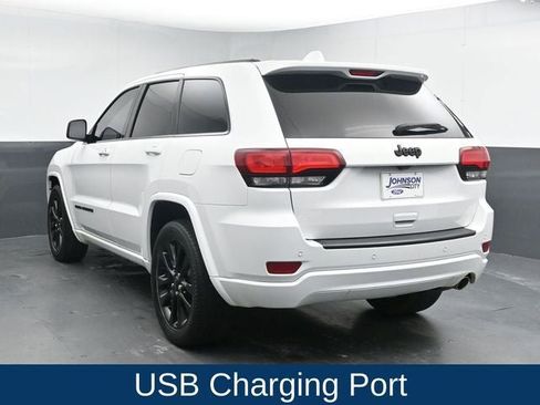 Used 2019 Jeep Grand Cherokee Altitude image 8