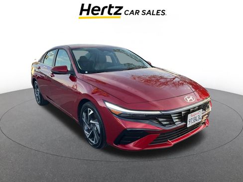 Used 2025 Hyundai Elantra Limited image 1