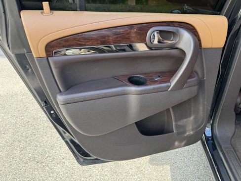 Used 2015 Buick Enclave Premium w/ Experience Buick Package FWD image 43