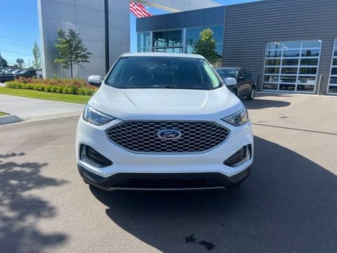 Used 2023 Ford Edge SEL w/ Convenience Package AWD/4WD image 2