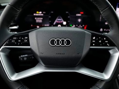 New 2025 Audi Q5 Prestige image 15