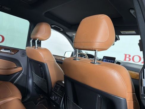 Used 2019 Mercedes-Benz GLS 450 4MATIC image 19