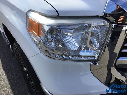 Used 2016 Toyota Tundra SR5 w/ TRD Off Road Package image 28