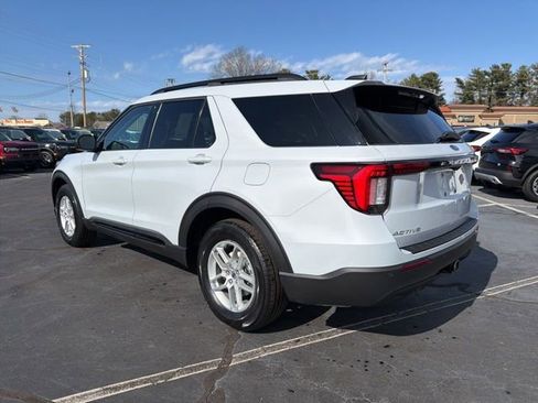 New 2026 Ford Explorer Active image 5
