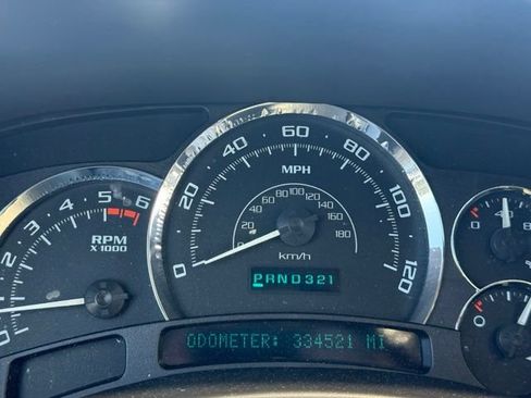 Used 2005 Cadillac Escalade ESV Platinum AWD/4WD image 6
