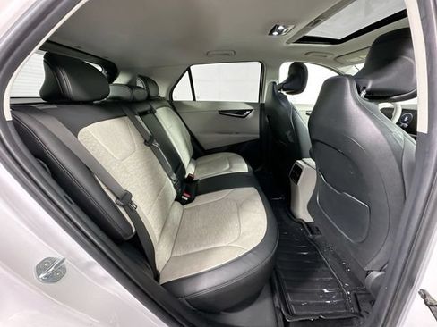 Used 2023 Kia Niro Wave FWD image 30