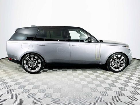 New 2025 Land Rover Range Rover Long Wheelbase SE image 4