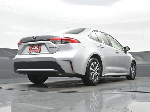 Used 2022 Toyota Corolla LE FWD image 30
