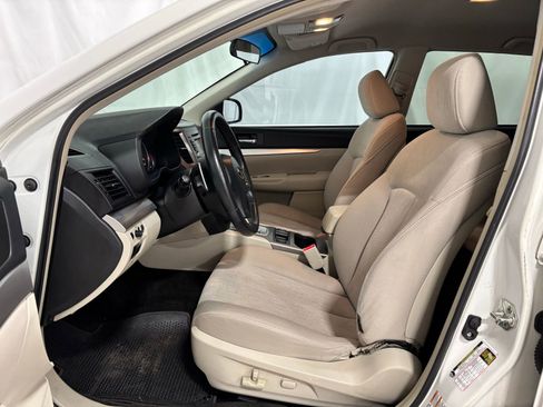 Used 2014 Subaru Outback 2.5i Premium image 12