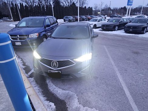 Used 2020 Acura ILX Base image 2