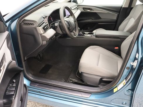 Used 2025 Toyota Camry LE FWD image 14