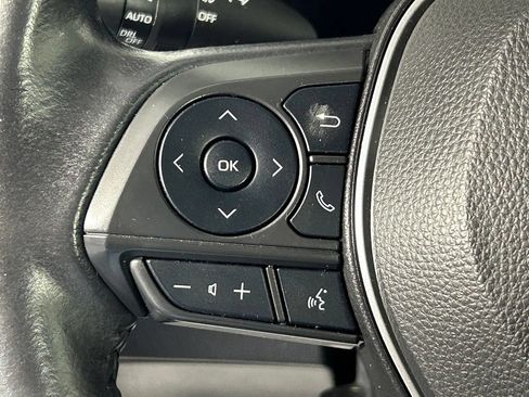 Used 2023 Toyota Corolla Cross XLE w/ Convenience Package AWD/4WD image 24