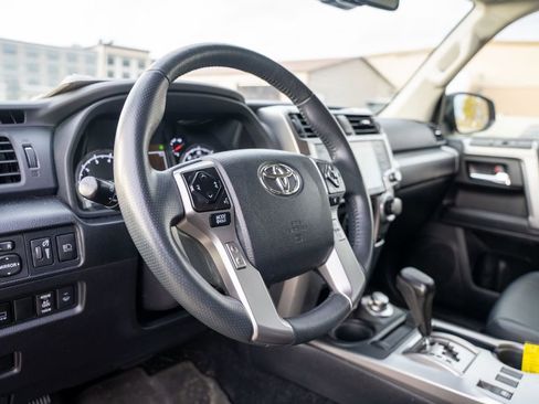 Used 2022 Toyota 4Runner TRD Sport image 17