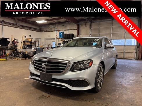 Used 2018 Mercedes-Benz E 400 4MATIC Wagon image 1