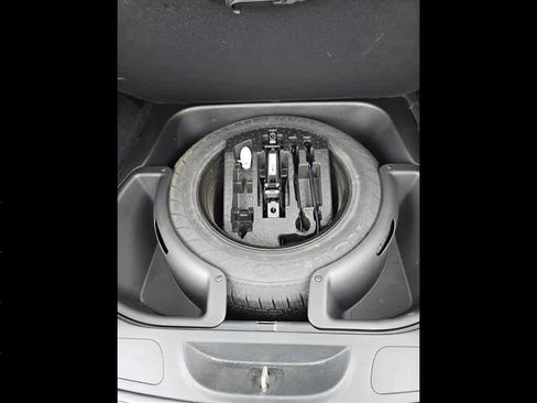 Used 2017 Jeep Grand Cherokee Altitude AWD/4WD image 8