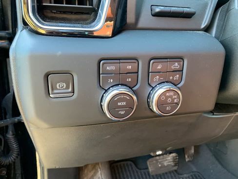 Certified 2023 GMC Sierra 1500 Denali Ultimate image 16