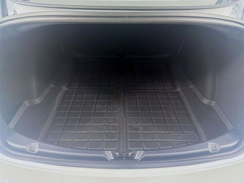 Used 2023 Tesla Model 3 Performance image 19