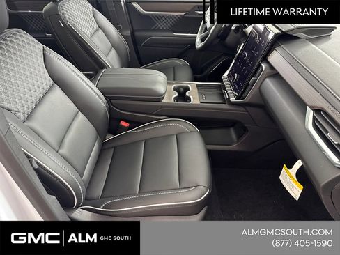 New 2026 GMC Acadia Denali w/ Super Cruise Package FWD image 15
