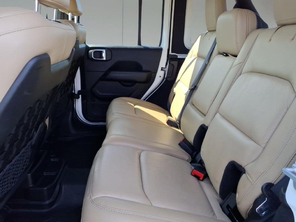 Used 2018 Jeep Wrangler Unlimited Rubicon AWD/4WD image 23