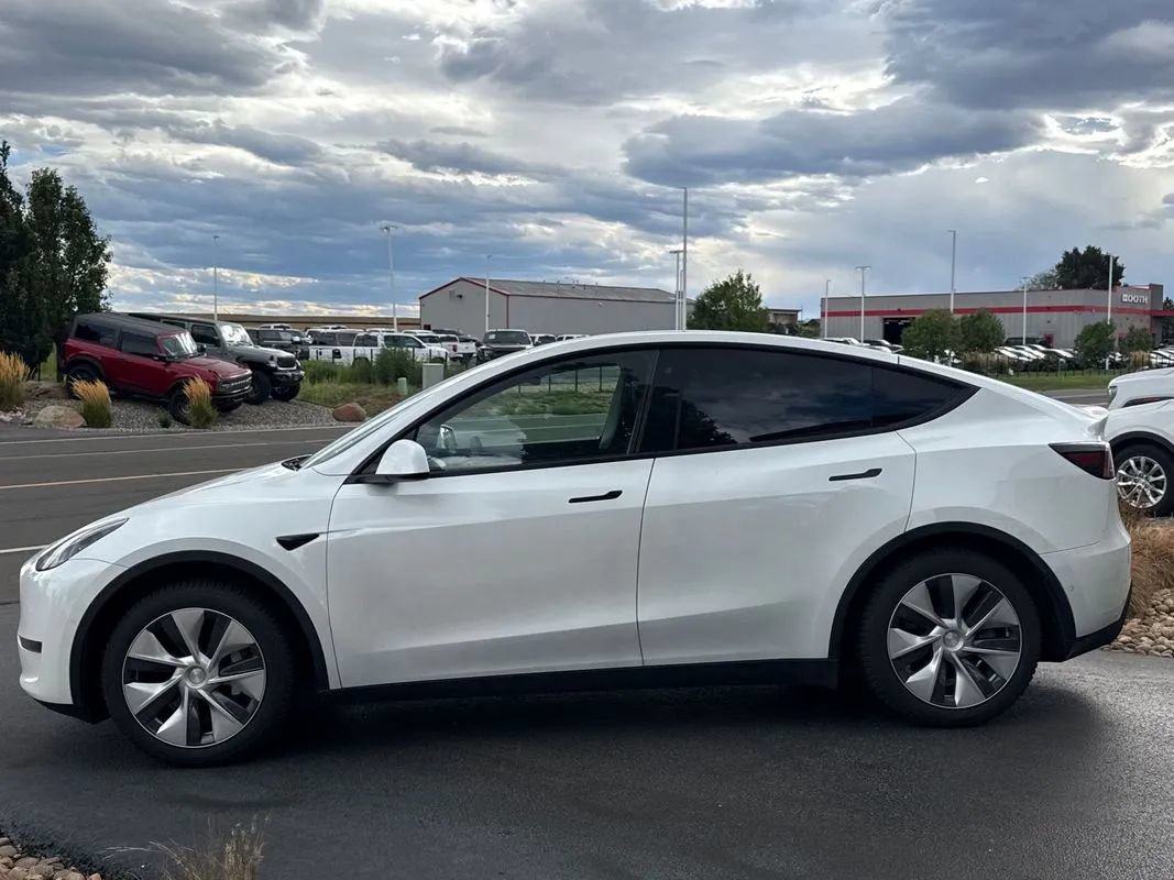 Used 2020 Tesla Model Y Long Range AWD/4WD image 20