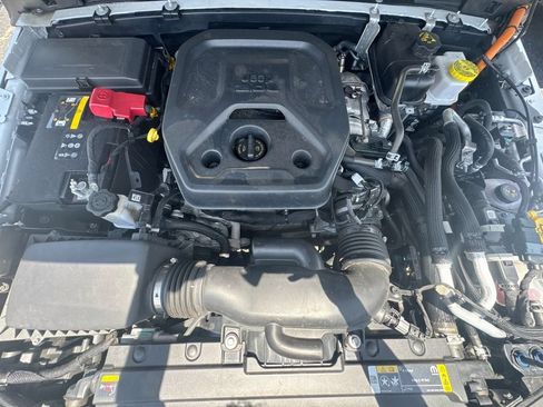 Certified 2023 Jeep Wrangler Unlimited Sahara AWD/4WD image 33