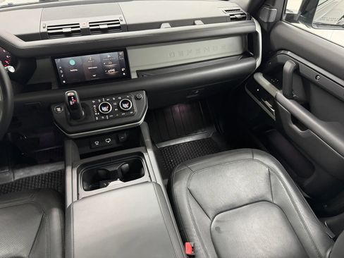 Used 2024 Land Rover Defender 110 SE AWD/4WD image 74