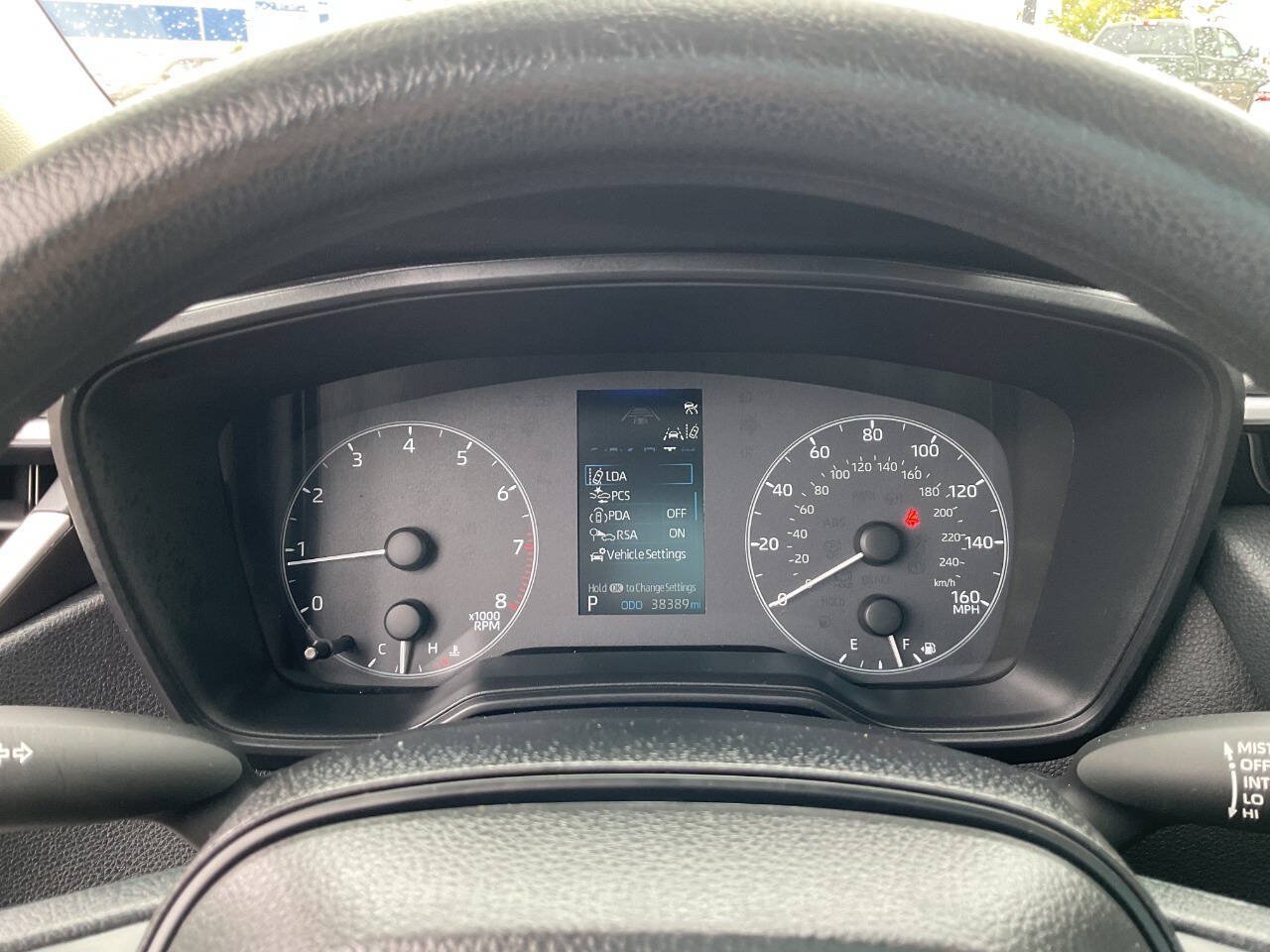 Used 2025 Toyota Corolla LE FWD image 20