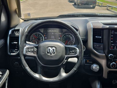 Used 2020 RAM 1500 Laramie RWD image 27