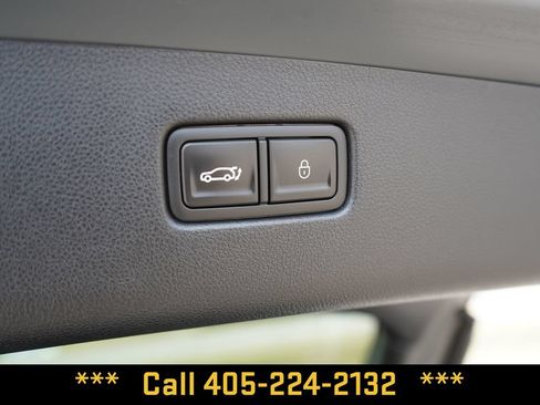 Used 2025 Genesis GV70 2.5T AWD/4WD image 27