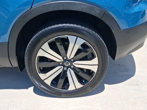 Used 2023 Volvo XC40 Recharge Plus AWD/4WD image 4