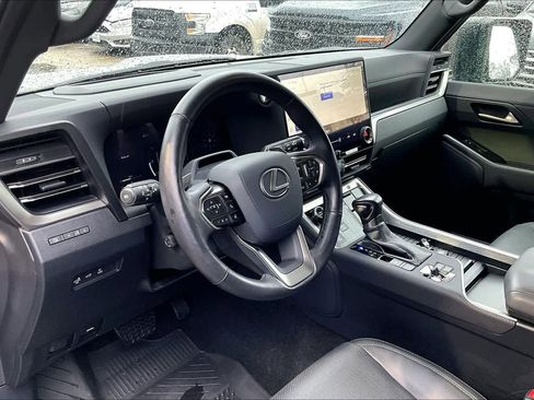 Used 2024 Lexus GX 550 AWD/4WD image 18