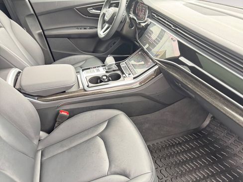 Used 2025 Audi Q7 2.0T Premium Plus w/ Premium Plus Package AWD/4WD image 8